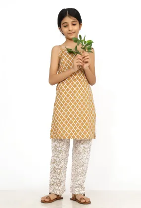 Set of 2: Tuscan Orange Handblock Slip Kurta with Flared Pants