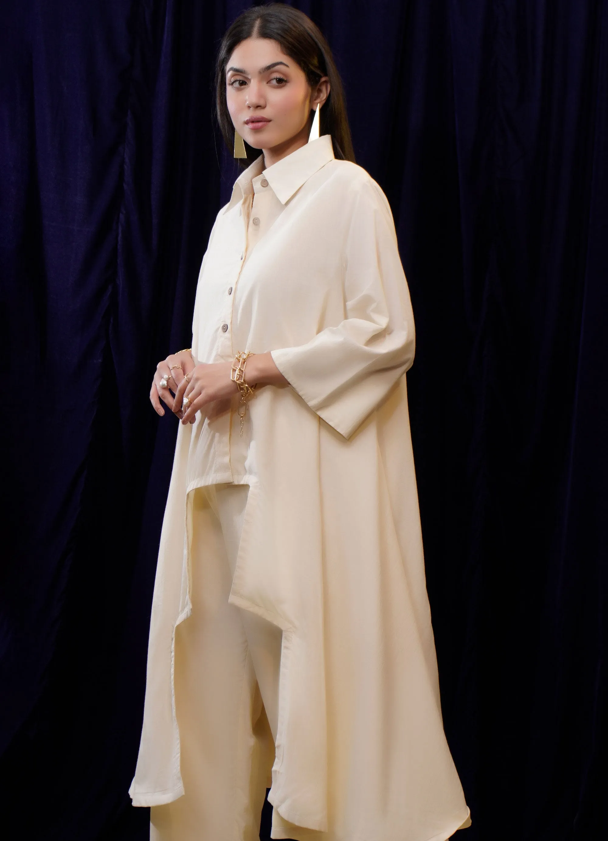 Suhana Off White Asymmetric Shirt