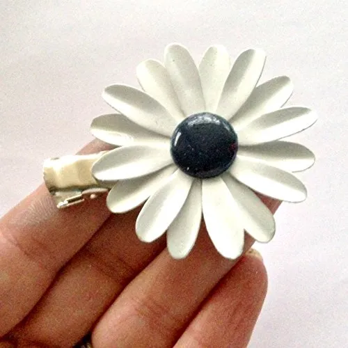 White and Navy Daisy (set of 2)